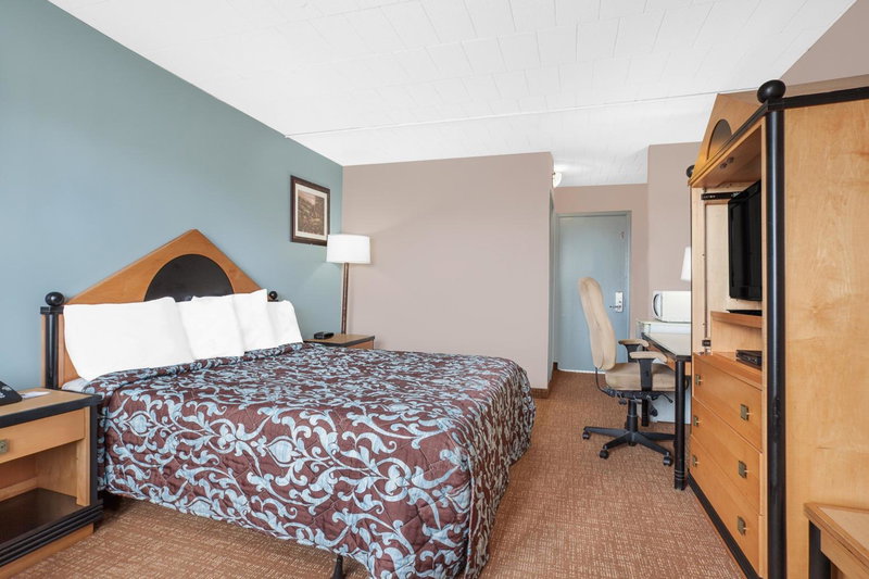 Belmont Inn, Sudbury, Canada