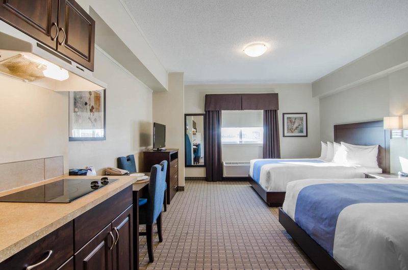 Chateau All Suites Hotel, Kindersley, Canada
