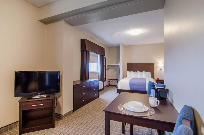 Chateau All Suites Hotel, Kindersley, Canada