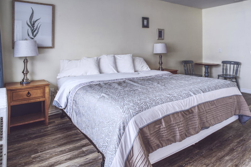Lakeside Inn, Orillia, Canada