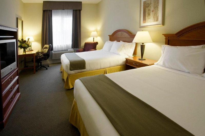 Best Western Plus 1000 Islands Hotel & Suites- Newly Renovated, Gananoque, Canada