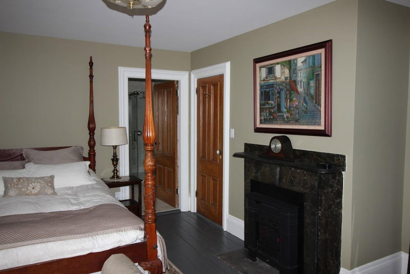 Maplehurst Manor B&B, Dorchester, Canada