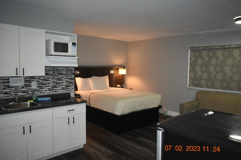 Time Travellers Motel, Petawawa, Canada