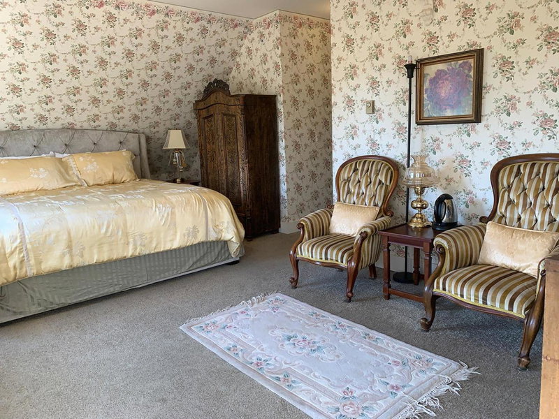 Haterleigh Heritage Inn, Victoria, Canada