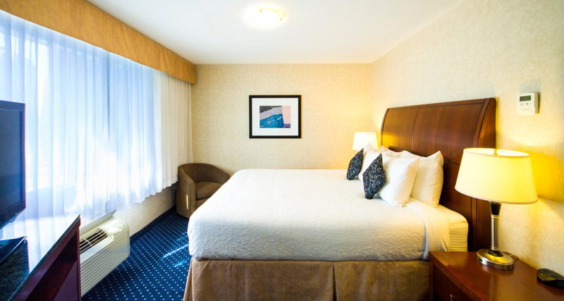 Best Western Plus Suites Downtown Calgary, Calgary, Канада