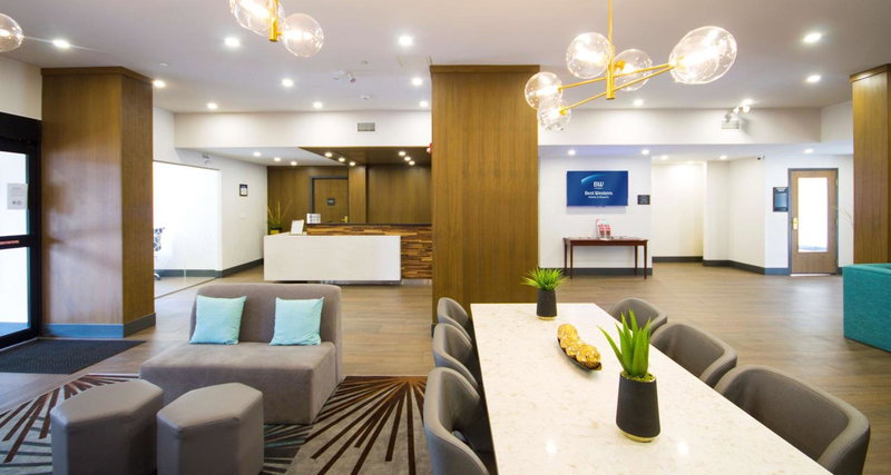 Best Western Plus Suites Downtown Calgary, Calgary, Канада