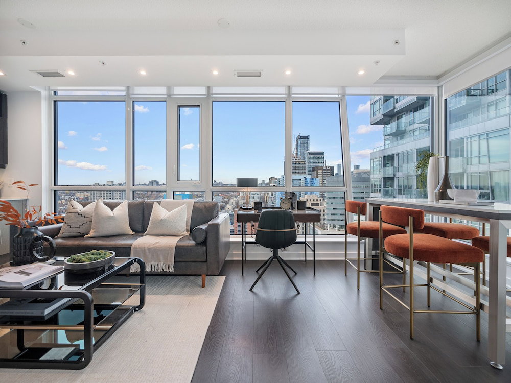 Stallion Suites - Entertainment District, Kanada