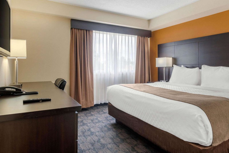 Quality Inn & Suites, Bathurst, Canada