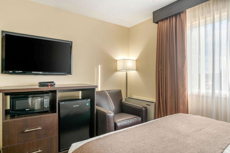 Quality Inn & Suites, Bathurst, Canada