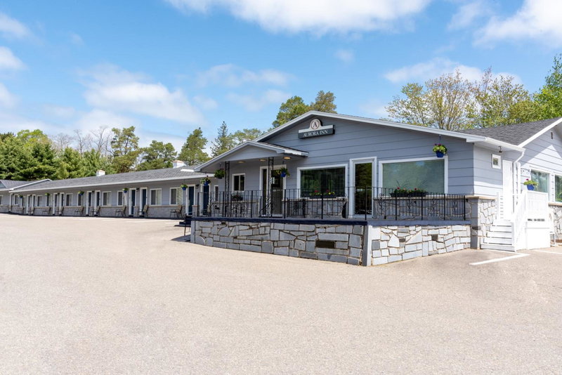 Aurora Inn, Kingston, Канада