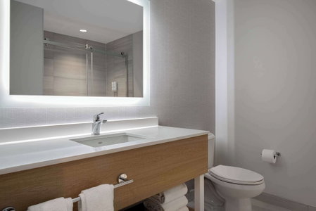 Quality Inn & Suites, Prescott, Canada