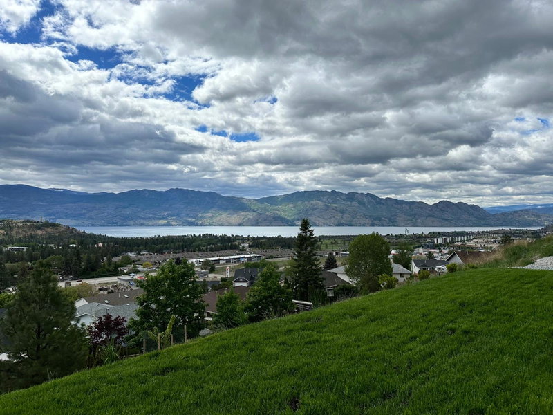 Shannon Heights B&B, West Kelowna, Канада