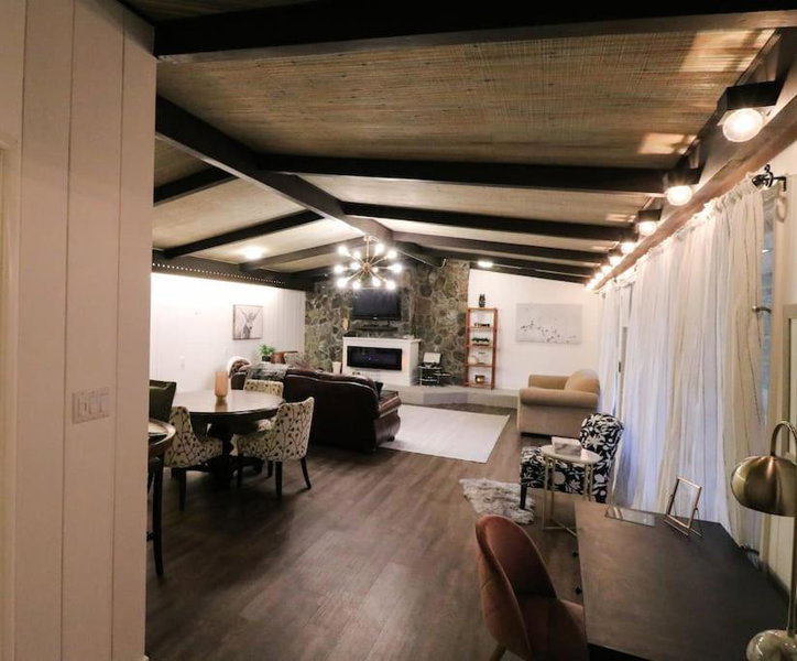 Crown Mansion Boutique Hotel & Villas, Qualicum Beach, Canada