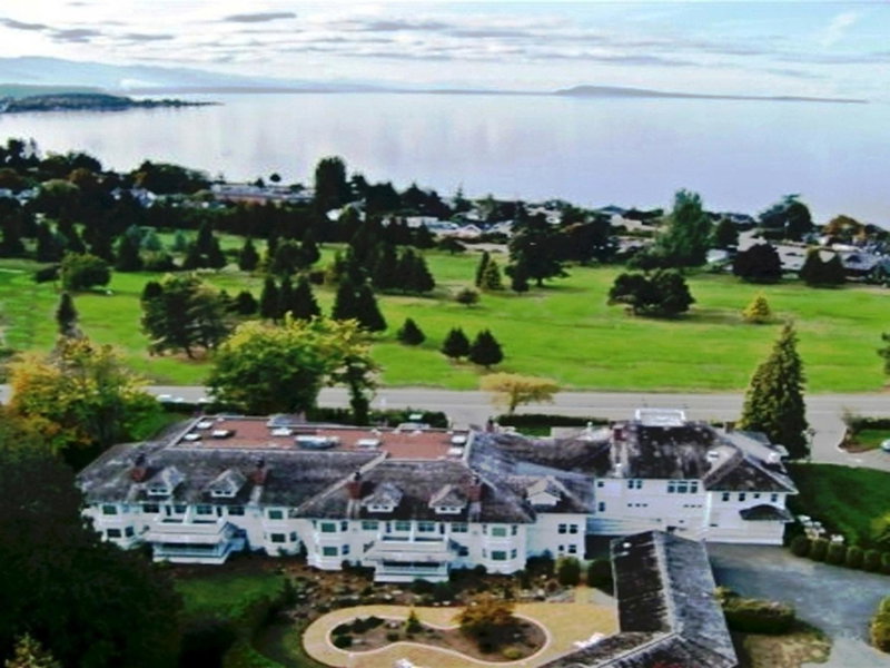 Crown Mansion Boutique Hotel & Villas, Qualicum Beach, Canada