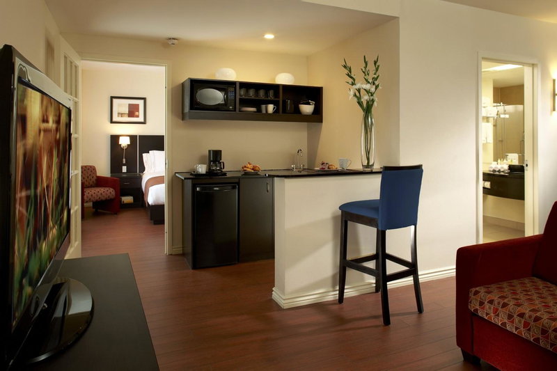 Holiday Inn & Suites Montreal Airport by IHG, Dorval, Canada