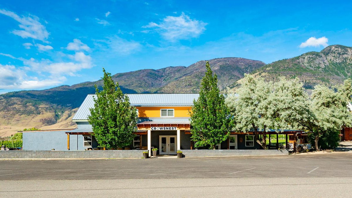 Hotel · Crowsnest Vineyards Guesthouse, Keremeos