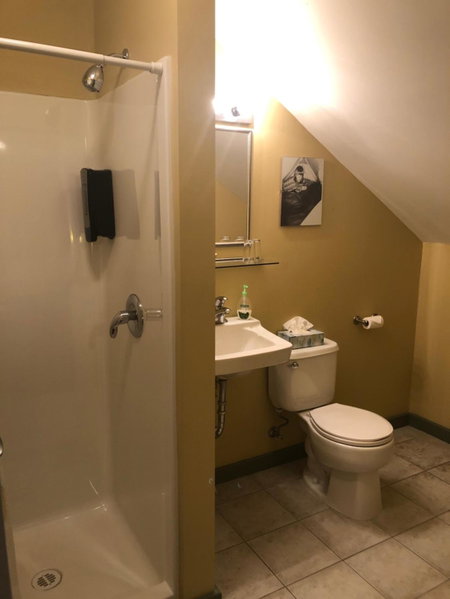 Crowsnest Vineyards Guesthouse, Keremeos, Canada