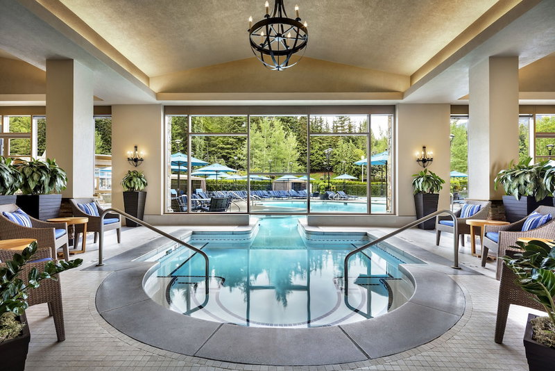 Fairmont Chateau Whistler Gold Experience, Whistler, Canada