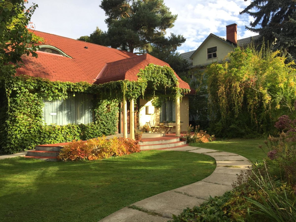 Mistiso's Place, Canadá