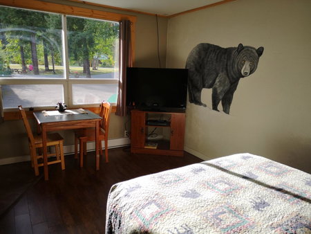 Overlook Inn & Cabins, Clearwater, Canada