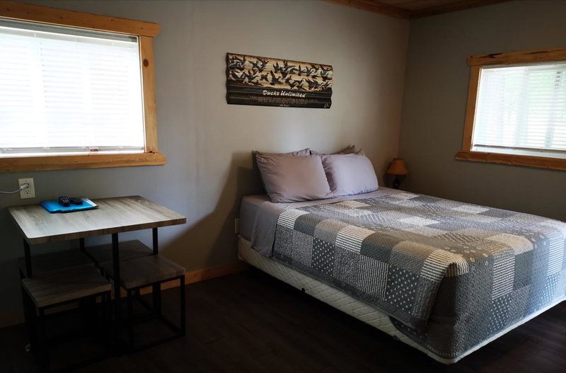 Overlook Inn & Cabins, Clearwater, Canada
