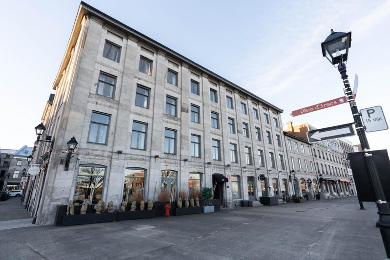 Maison Place Royale by Luxury In Transit, Montréal, Canada