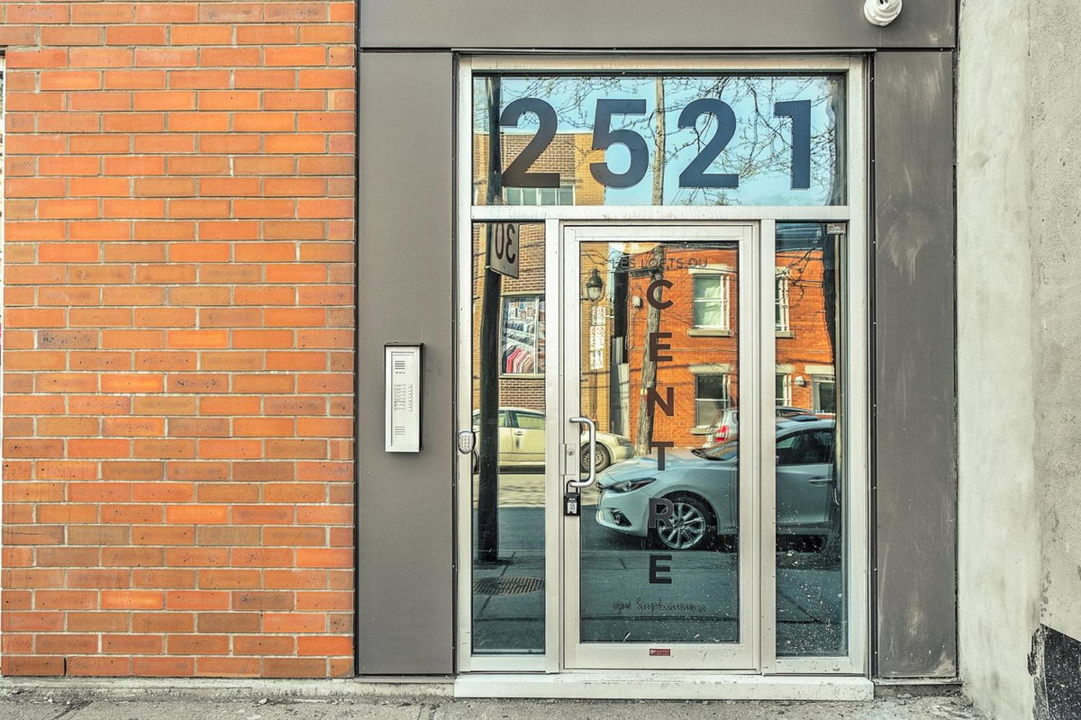Les Lofts du Centre by Simplissimmo, Kanada