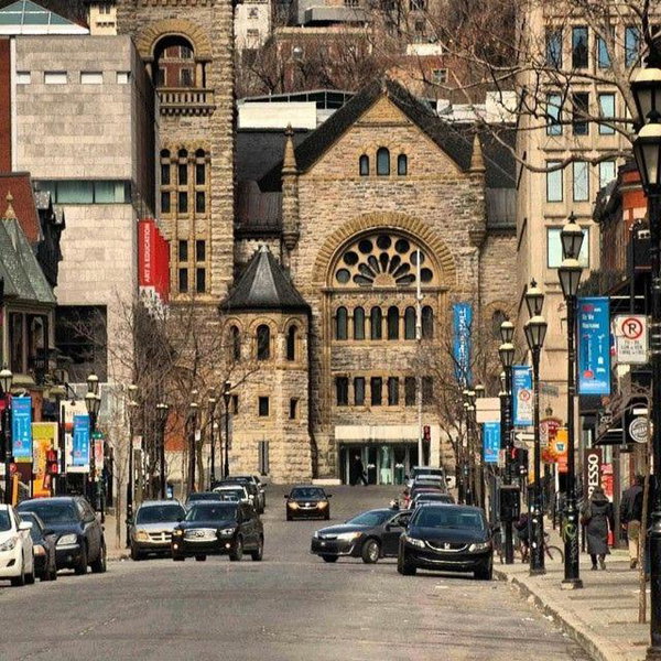 Les Lofts du Centre by Simplissimmo, Montréal, Canada