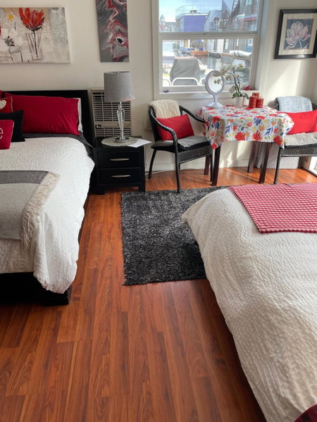 A Float Home B&B in Fisherman’s Wharf, Victoria, Canada