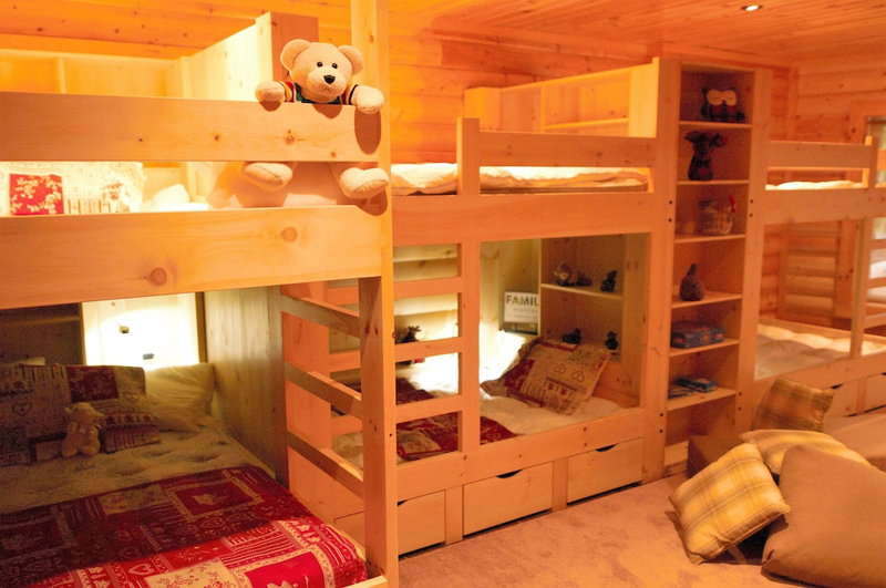 Selenia Lodge, Amherst, Canada