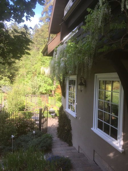 Amante Luxury B&B, Victoria, Canada