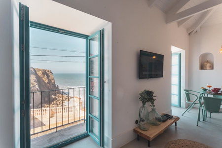 Azenhas do Mar West Coast Design and Surf Villas, Sintra, Portugal