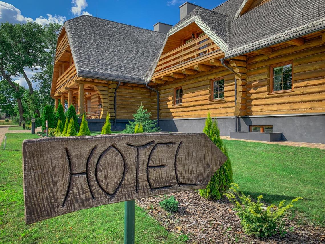 Отель · Hotel Przy Dworze, Leśna Podlaska