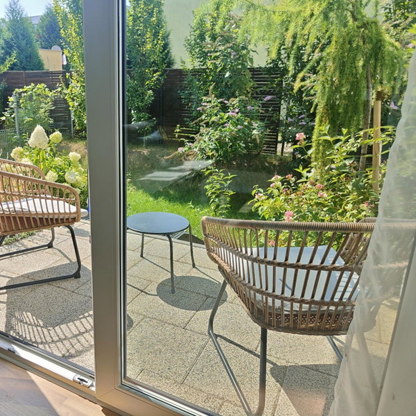 Apartament Jasińskiego z ogrodem, Piaseczno, Polonia
