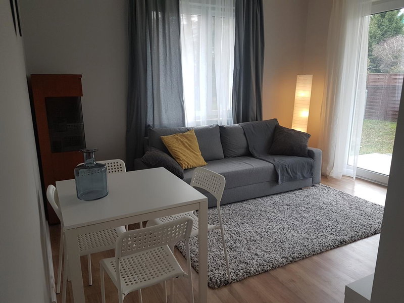 Apartament Jasińskiego z ogrodem, Piaseczno, Polonia