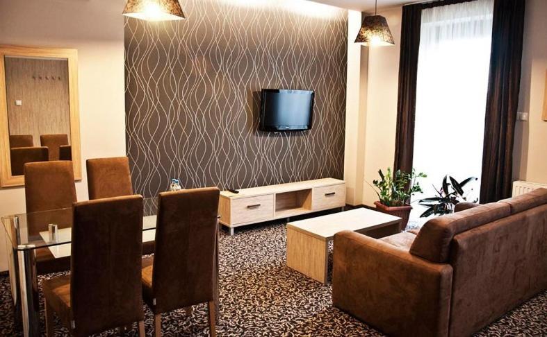 Hotel Vis A Vis, Oleśnica, Польша