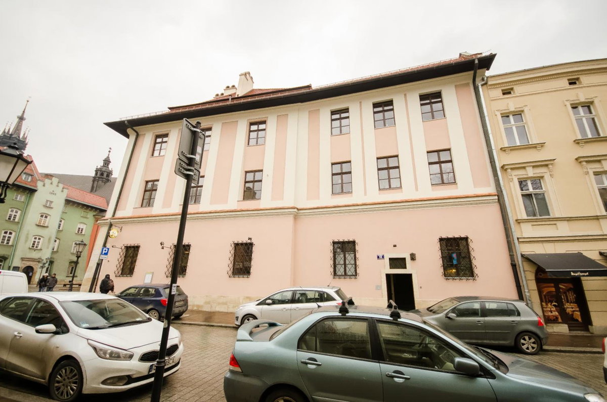 Place 4 You Apartments, Polonia