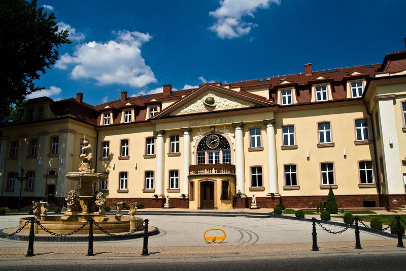 Pałac Saturna, Czeladź, Polonia