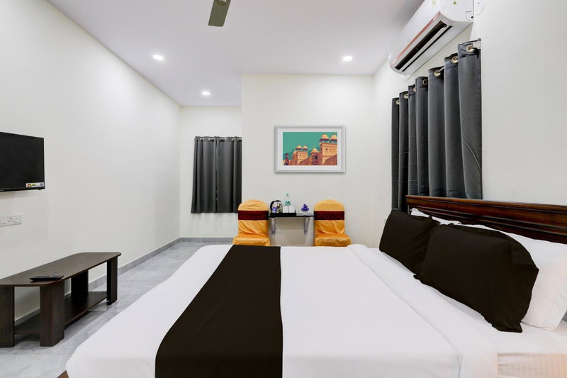 Super Collection O Vanasthalipuram, Hyderabad, Индия