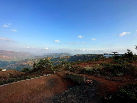 VIDHI VILLA -Besides Valley View 360 with Luxurious Swimming pool & AC, Mahabaleshwar, India
