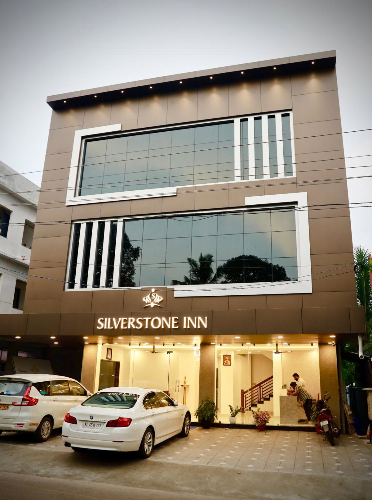 Hotel · Silverstone Inn, Nedumbassery