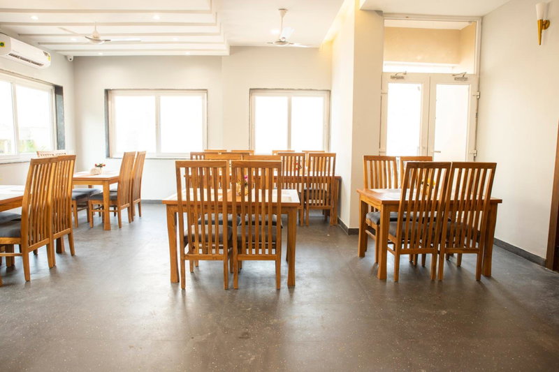 Perfectstayz Premium Laxmi Heritage with Rooftop Pool & Cafe, Rishīkesh, Индия