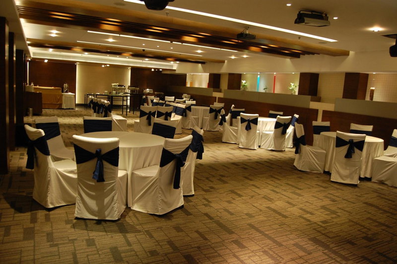 Maya Hotel, Chandīgarh, India