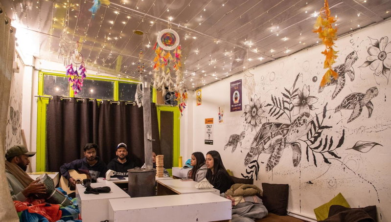 Trippy Turtle Hostel, Manāli, Индия