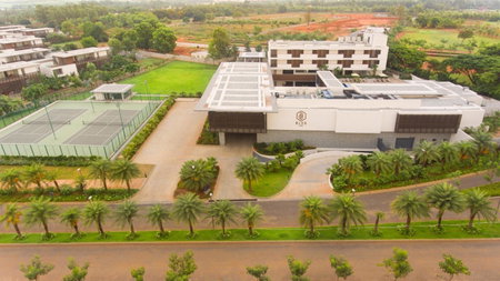 BLVD Club - Near BENGALURU AIRPORT, Bangalore, Индия