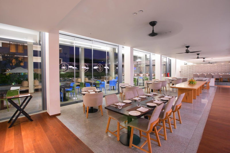 BLVD Club - Near BENGALURU AIRPORT, Bangalore, Индия