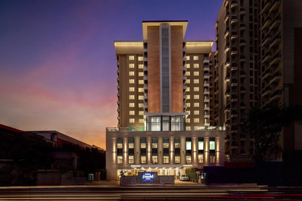 Royal Hometel Suites, Индия