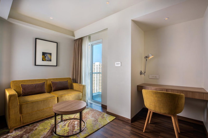 Royal Hometel Suites, Mumbai, Индия