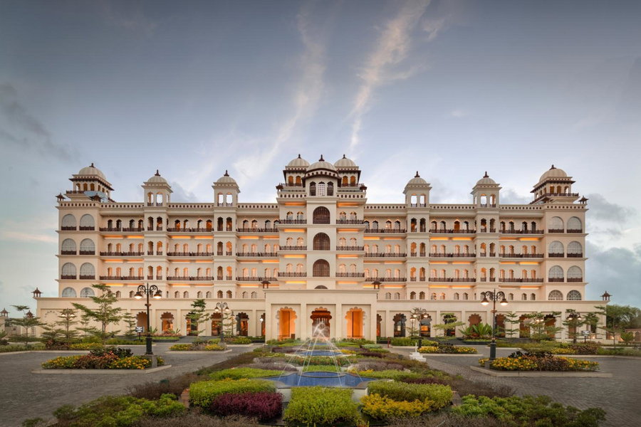 Uday Palace Navsari, a member of Radisson Individuals, Navsāri, India