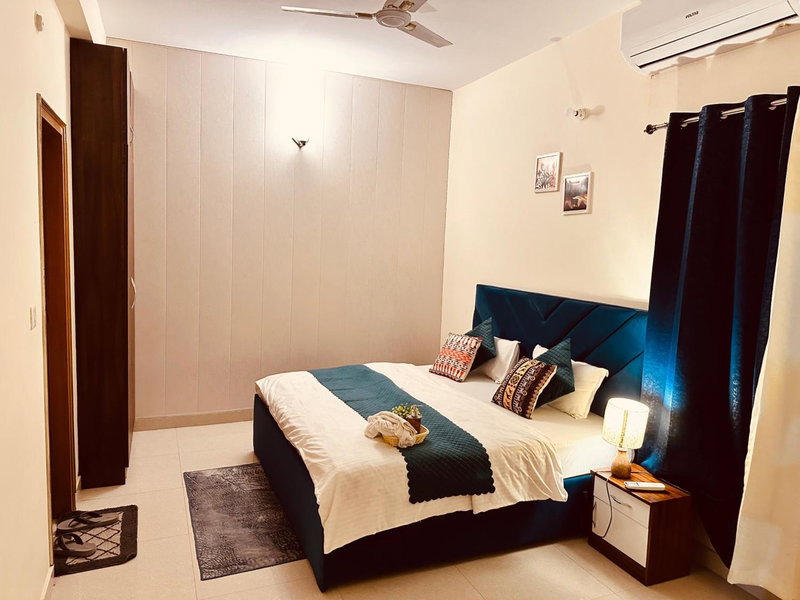 ZoomStay - 3BHK Apartments, Varanasi, India